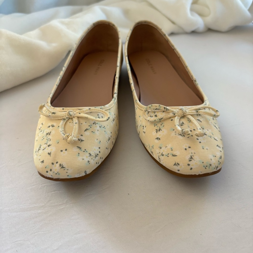 Cole Haan Floral Print Ballet Flats yellow, cream, Green Size 8.5